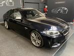 BMW 5-serie M550d xDrive 381PK GLASDAK HUD B&O LEER NAP NIGH, Automaat, Gebruikt, 2993 cc, 2000 kg