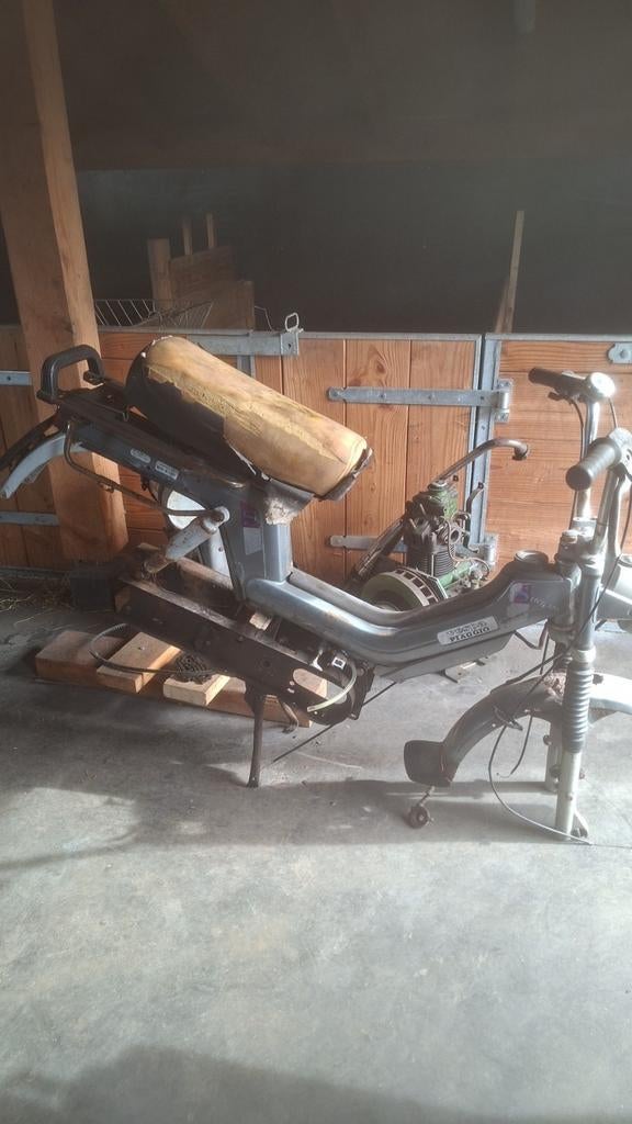 Vespa Si frame met geel kenteken, Ophalen of Verzenden, Gebruikt