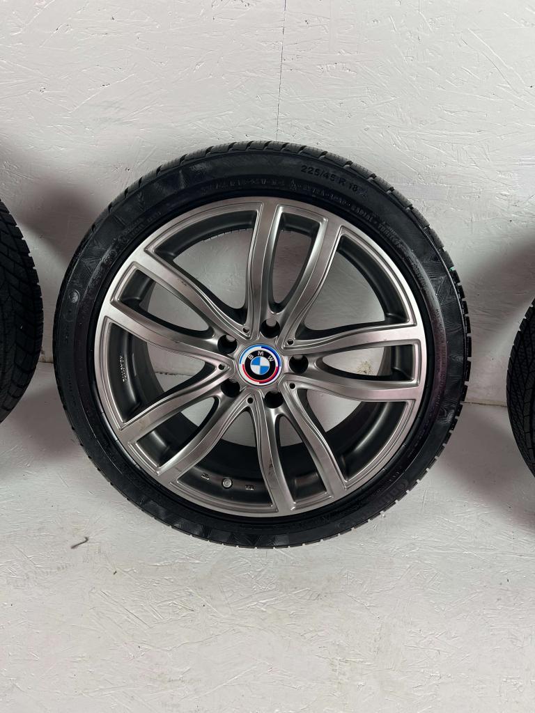 BMW 1 2 3 Serie X1 X2 IX1 velgen 18" 5x120 winterbanden 8mm!, Auto-onderdelen, Banden en Velgen, Niet ingevuld, 18 inch, Gebruikt