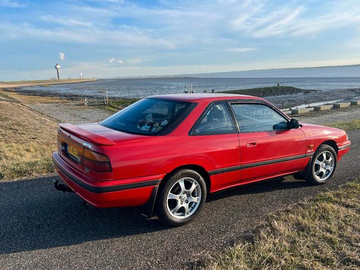 Mazda 626 2.0 Coupe GLX 1989 of Honda Civic uit 1982, Auto's, Mazda, Particulier, Centrale vergrendeling, Elektrische ramen, Trekhaak