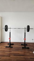 Complete halterset (halterstang + stands + bumper plates), Sport en Fitness, Fitnessmaterialen, Ophalen, Zo goed als nieuw, Halterset