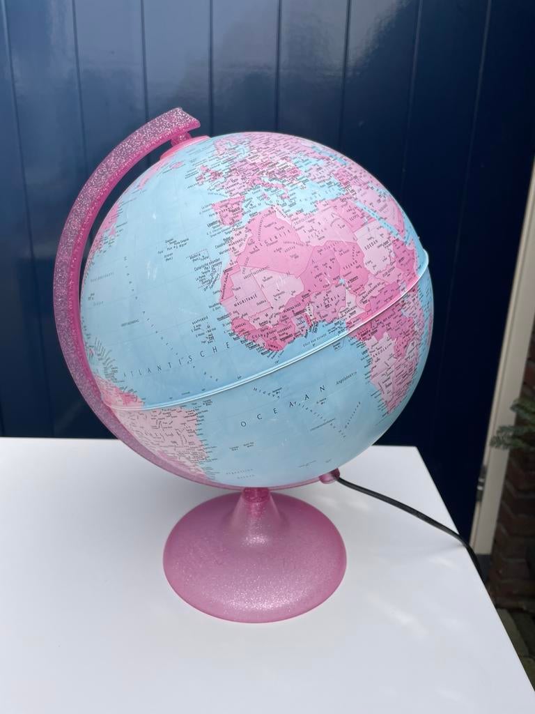 Wereldbol lamp roze, Huis en Inrichting, Woonaccessoires | Wereldbollen, Ophalen, Zo goed als nieuw