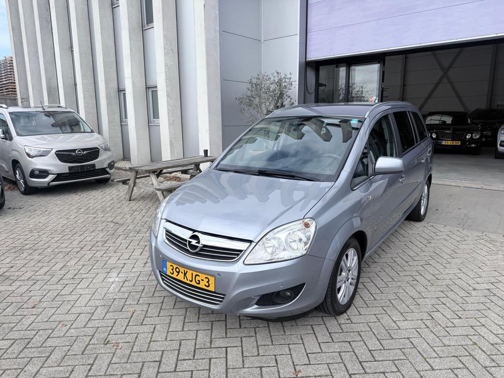 Opel Zafira 1.8 Cosmo 7PERS! NAVI! CLIMA! CRUISE! PDC! INRUI, Auto's, Opel, Voorwielaandrijving, Gebruikt, Zwart, 4 cilinders