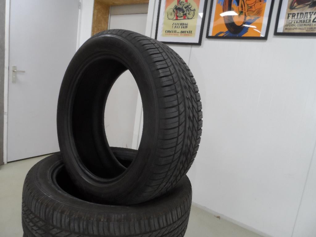20 inch Rangerover zomer banden 255/50 R20 bijna nieuw, Auto-onderdelen, Banden en Velgen, 255 mm, Goodyear, Verenigde Staten
