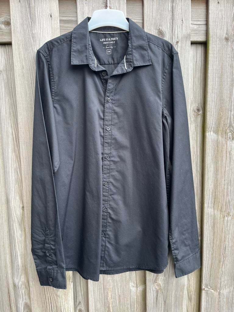 Zwarte jongens blouse, Kinderen en Baby's, Kinderkleding | Maat 176, Ophalen of Verzenden, Zo goed als nieuw, Jongen, Overhemd of Blouse