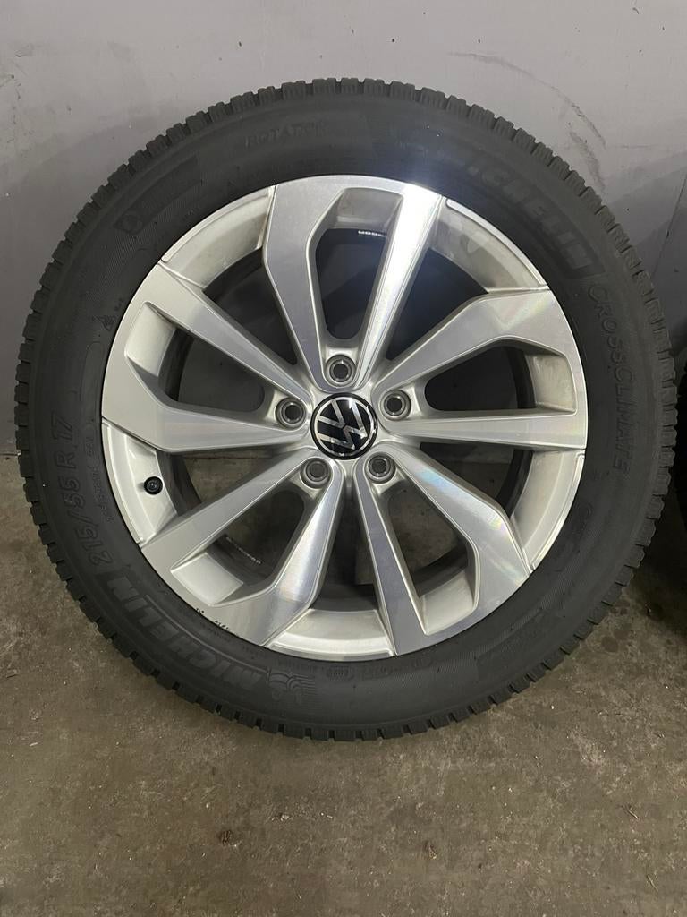 VOLKSWAGEN T-ROC orginele 17 inch velgen met michelin banden, Auto-onderdelen, Banden en Velgen, Ophalen, 215 mm, Banden en Velgen