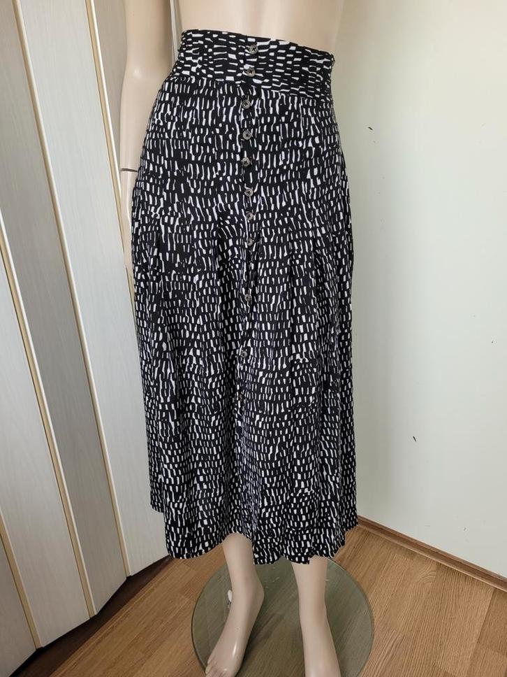 Urban Surface Vintage Rok - Maat M, Kleding | Dames, Rokken, Zo goed als nieuw, Maat 38/40 (M), Overige kleuren, Onder de knie