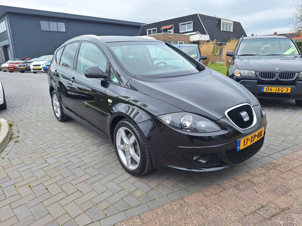 Seat Altea XL 2.0 FSI Stylance / Zeer luxe auto / AUTOMAAT, Auto's, Seat, 4 cilinders, Zwart, Metallic lak, Euro 4
