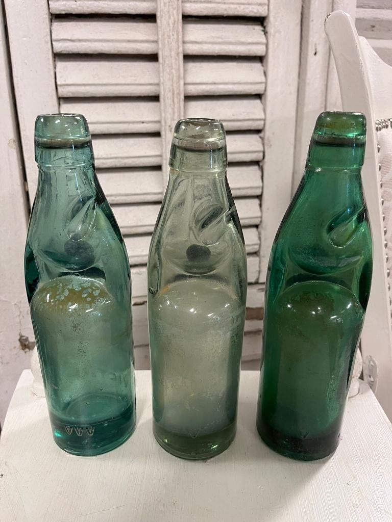 3x Brocante glazen knikkerflesjes - kogelflesje, Gebruikt, Ophalen of Verzenden, Nvt, Nvt