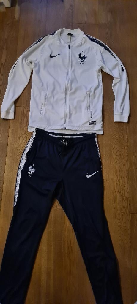 Nike Trainingspak, Ophalen, Gedragen, Nike, Algemeen