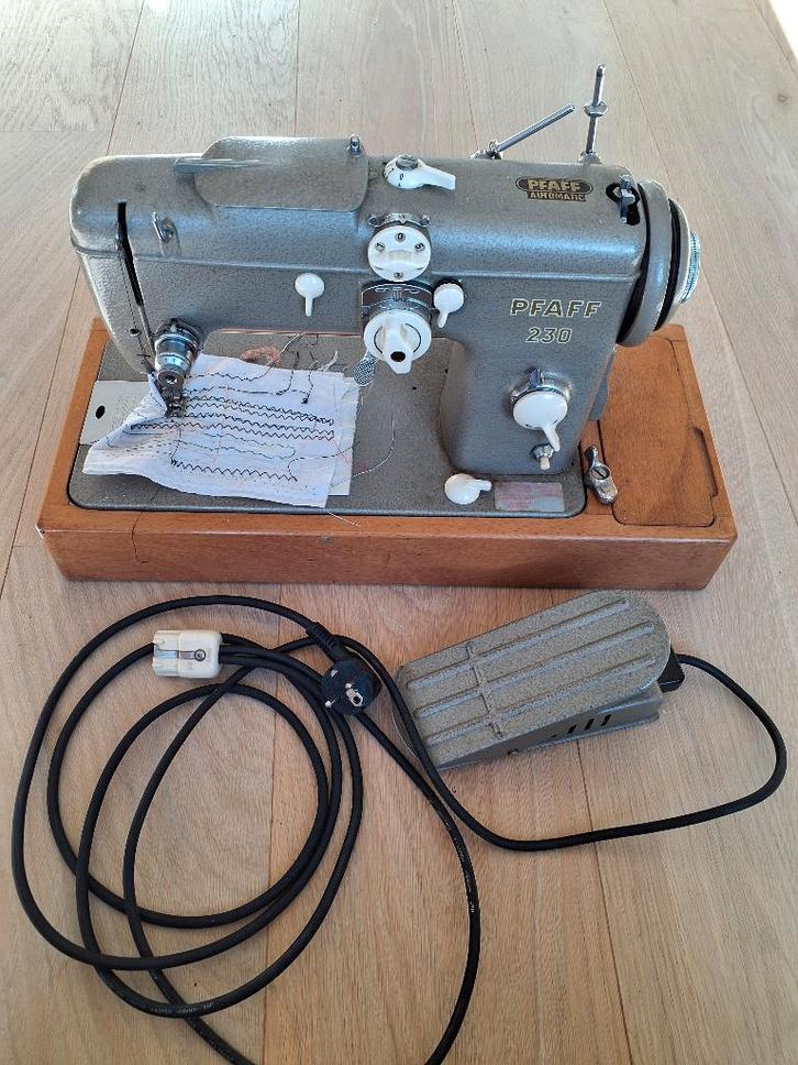 Naaimachine Pfaff 230, Hobby en Vrije tijd, Naaimachines en Toebehoren, Gebruikt, Naaimachine, Pfaff, Ophalen
