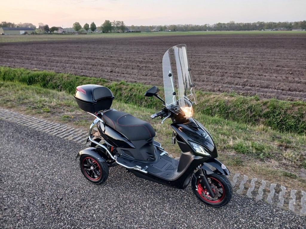 Nipponia Pride Scootmobiel, Ophalen, 16 km/u of meer, 46 km of meer, Gebruikt