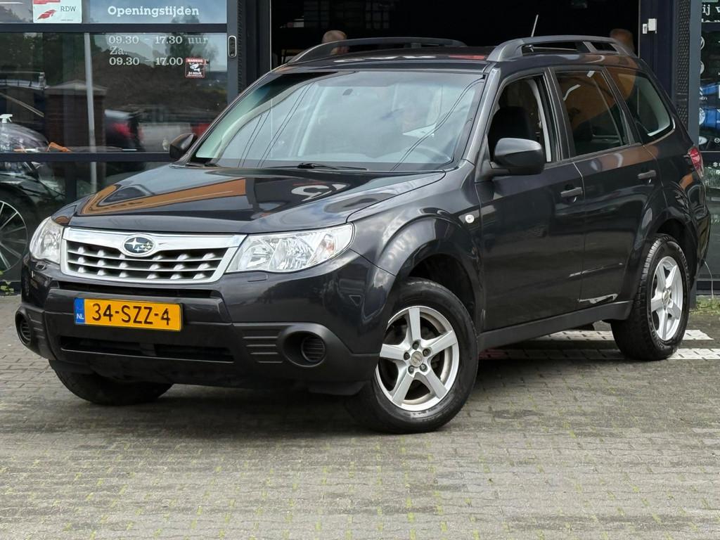 Subaru Forester 2.0 X Intro AUTOMAAT/PDC/STLVRM/TREKHAAK/NET, Auto's, Subaru, Euro 5, Stof, Zwart, 4 cilinders