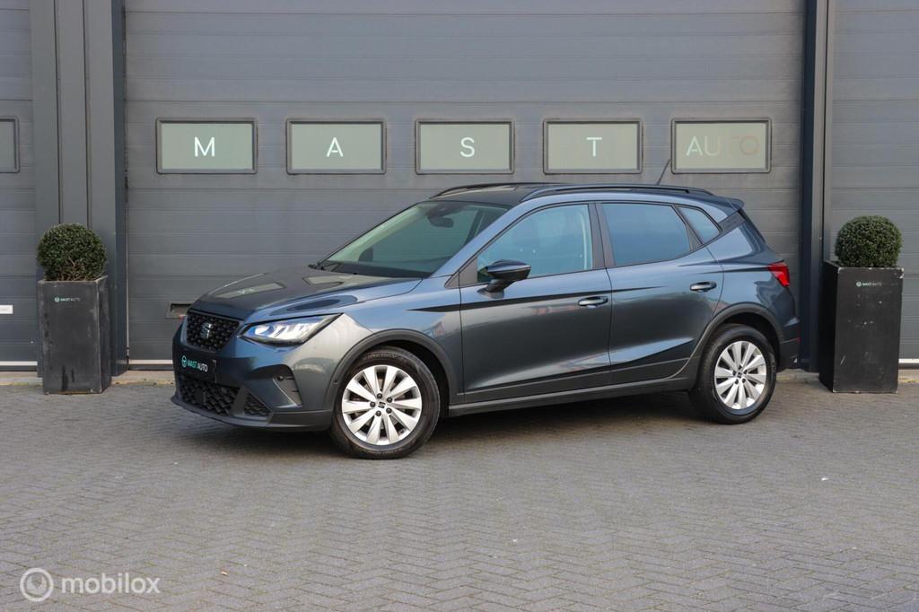 Seat Arona 1.0 TSI Style|LED|PDC|DAB|Stoelverwarming|Cruise, Auto's, Voorwielaandrijving, Stof, Gebruikt, 95 pk