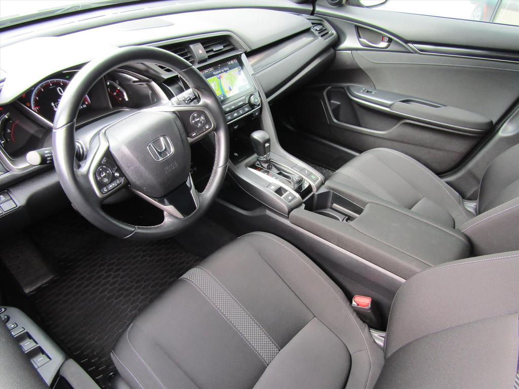 Honda Civic 1.5 i-VTEC 182pk CVT 5D Sport+, Auto's, Honda, Automaat, Stof, 4 cilinders, Zwart
