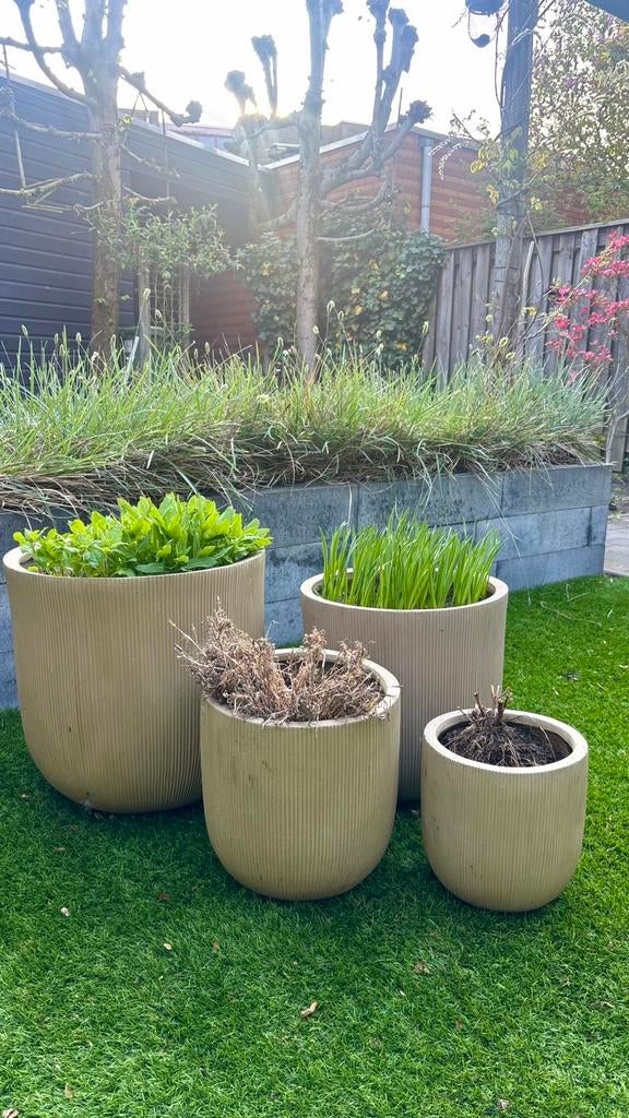 4x Kwantum Domont bloempotten taupe set van 4, Tuin en Terras, Bloempotten, Ophalen, Zo goed als nieuw