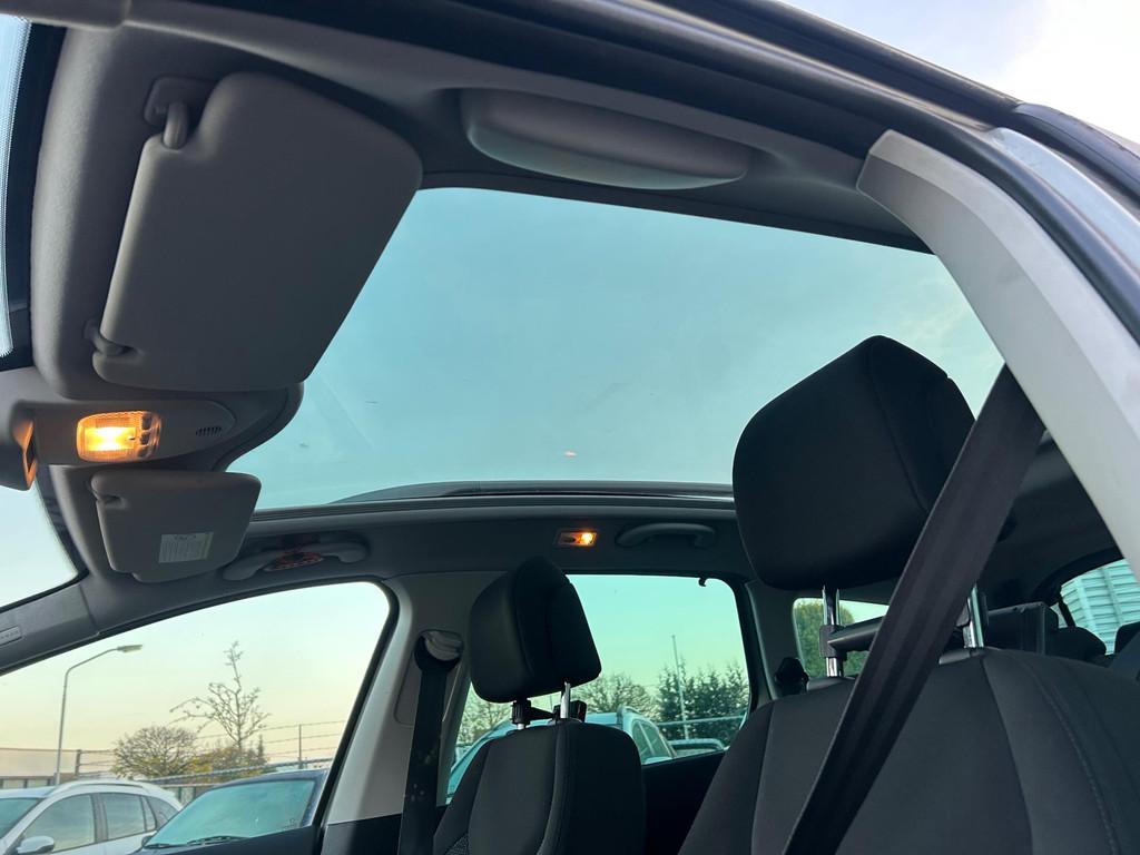 Peugeot 308 SW 1.6 THP XT | PANO DAK | | 7 PERSOONS | NAVI |, Stof, Gebruikt, 4 cilinders, 7 stoelen