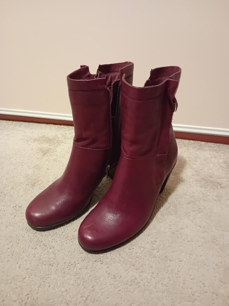 Ecco laarsjes Rood Maat 40., Kleding | Dames, Schoenen, Ecco, Nieuw, Ophalen of Verzenden, Rood