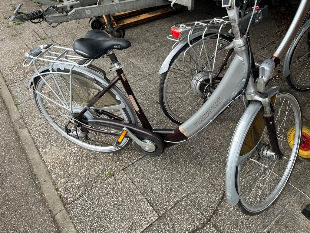 2 elektrische damesfietsen mooi geen lader geen display, Fietsen en Brommers, Elektrische fietsen, Ophalen, Zo goed als nieuw