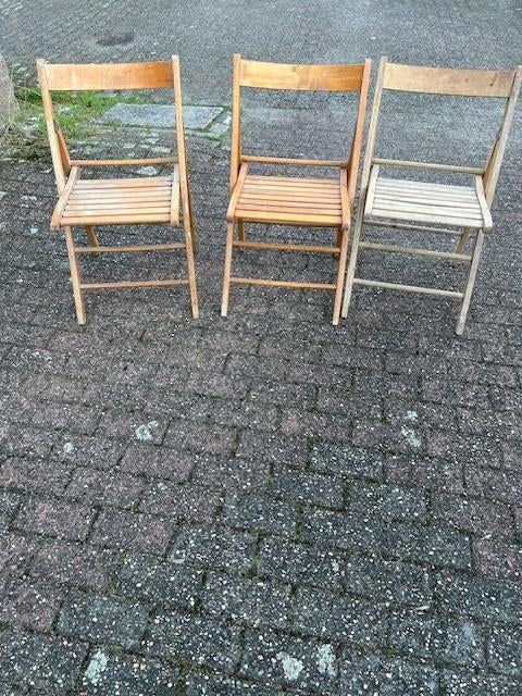 3 klapstoeltjes. Zie foto's Ook losse verkoop, Huis en Inrichting, Stoelen, Ophalen, Gebruikt, Hout, Drie
