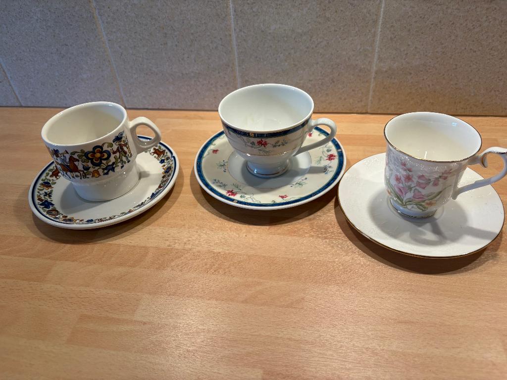 kop en schotels, Ophalen of Verzenden, Zo goed als nieuw, Overige stijlen, Kop(pen) en/of Schotel(s)