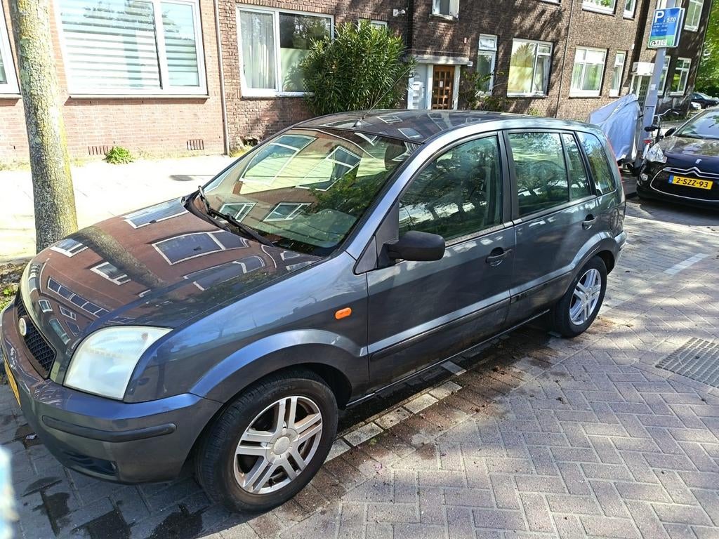 Ford Fusion 1.4 16V 2003 Grijs, Voorwielaandrijving, 15 km/l, 40 €/maand, Origineel Nederlands