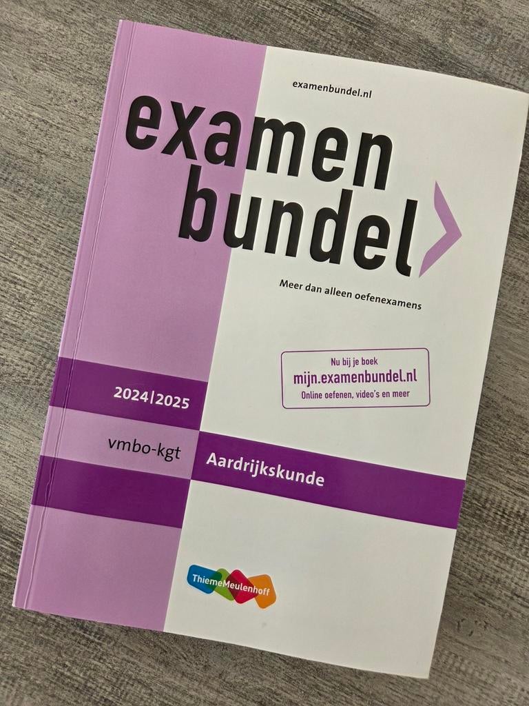 Examenbundel Aardrijkskunde 24-25 VMBO KGT, Ophalen of Verzenden, Zo goed als nieuw, VMBO, Aardrijkskunde