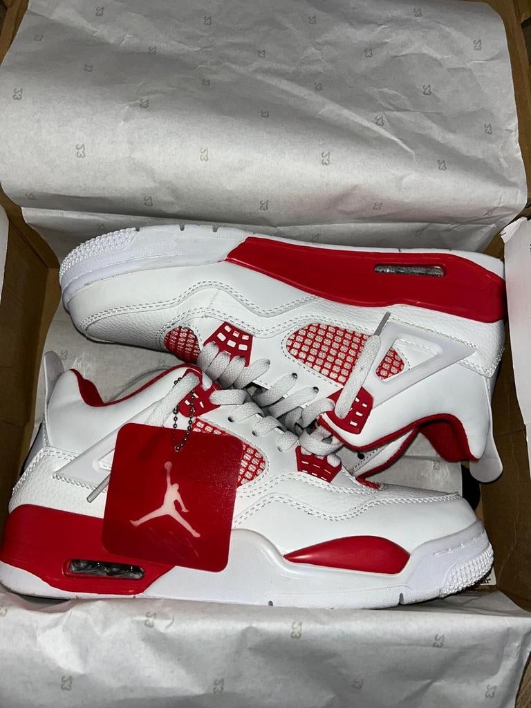 Air Jordan 4 Retro " Alternate 89", Kleding | Dames, Schoenen, Nike, Nieuw, Ophalen of Verzenden, Sneakers of Gympen