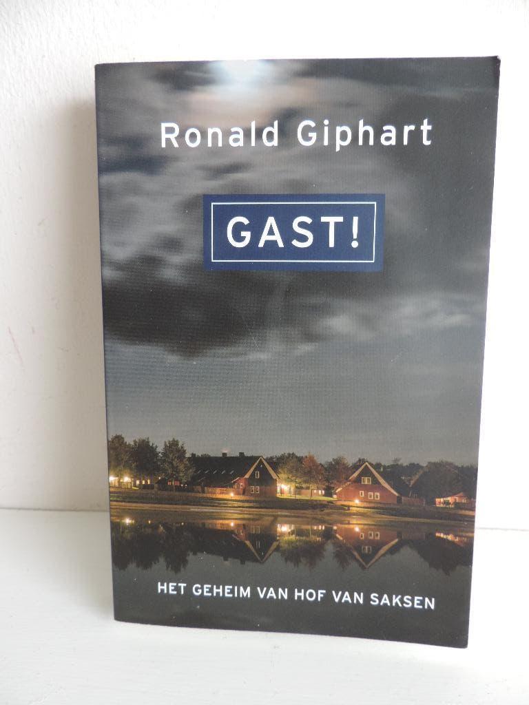 Gast! - Ronald Giphart, Ophalen of Verzenden, Gelezen