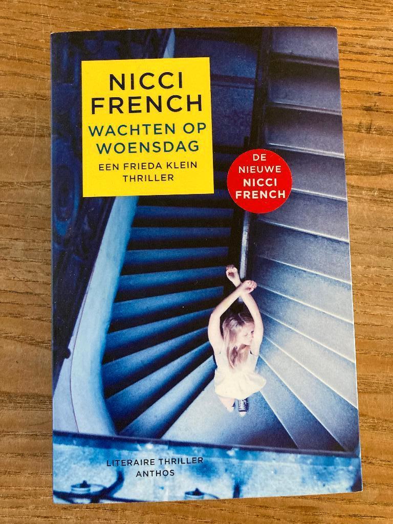 Nicci French - Wachten op woensdag, Boeken, Thrillers, Ophalen of Verzenden, Gelezen, Nicci French