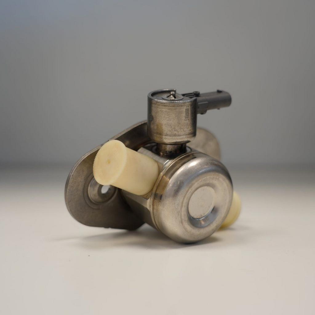 BMW hogedrukpomp - 13517636881, Auto-onderdelen, Brandstofsystemen, BMW, Gebruikt, Ophalen of Verzenden