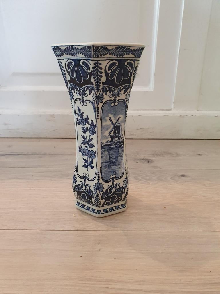 Delfts Blauwe Vaas royal sphinx by Boch, Ophalen of Verzenden