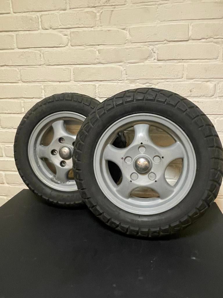 Piaggio hexagon velgen set of los banden in nette staat, Ophalen of Verzenden, Zo goed als nieuw, Overige typen, Piaggio