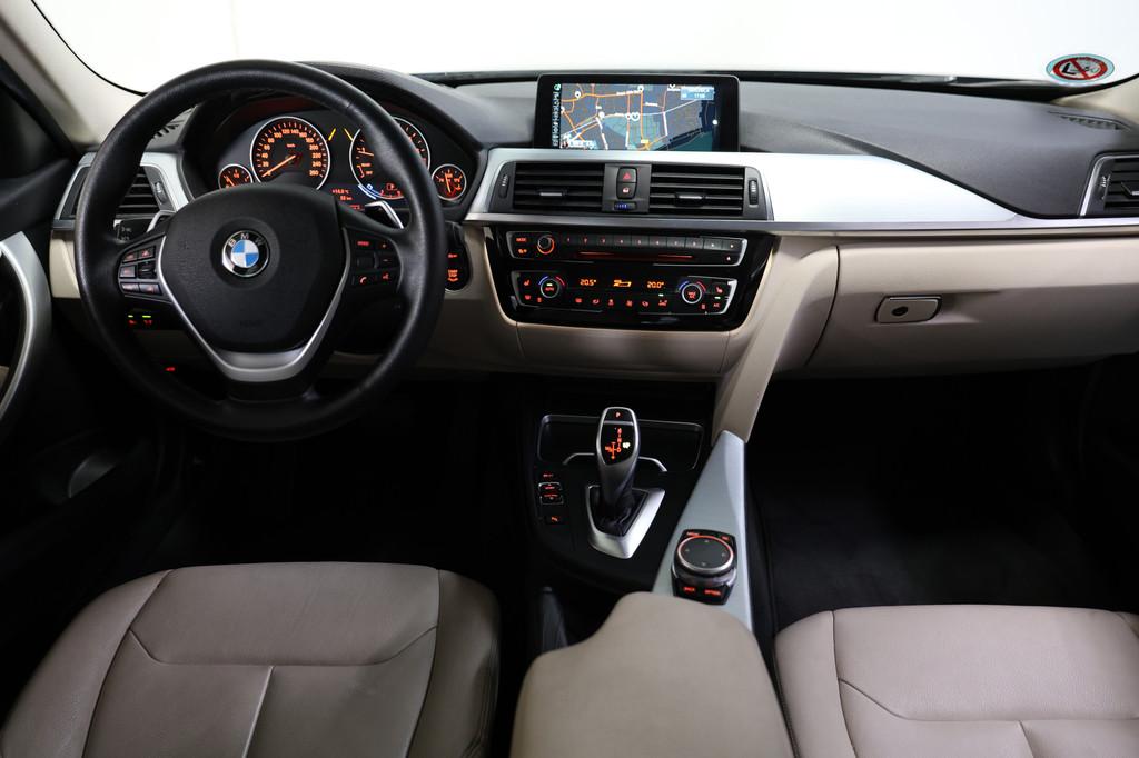 BMW 3 Serie Touring 330i M-Sport HUD ACC DAB MEMORY LEDER CA, Automaat, 1998 cc, Achterwielaandrijving, Beige
