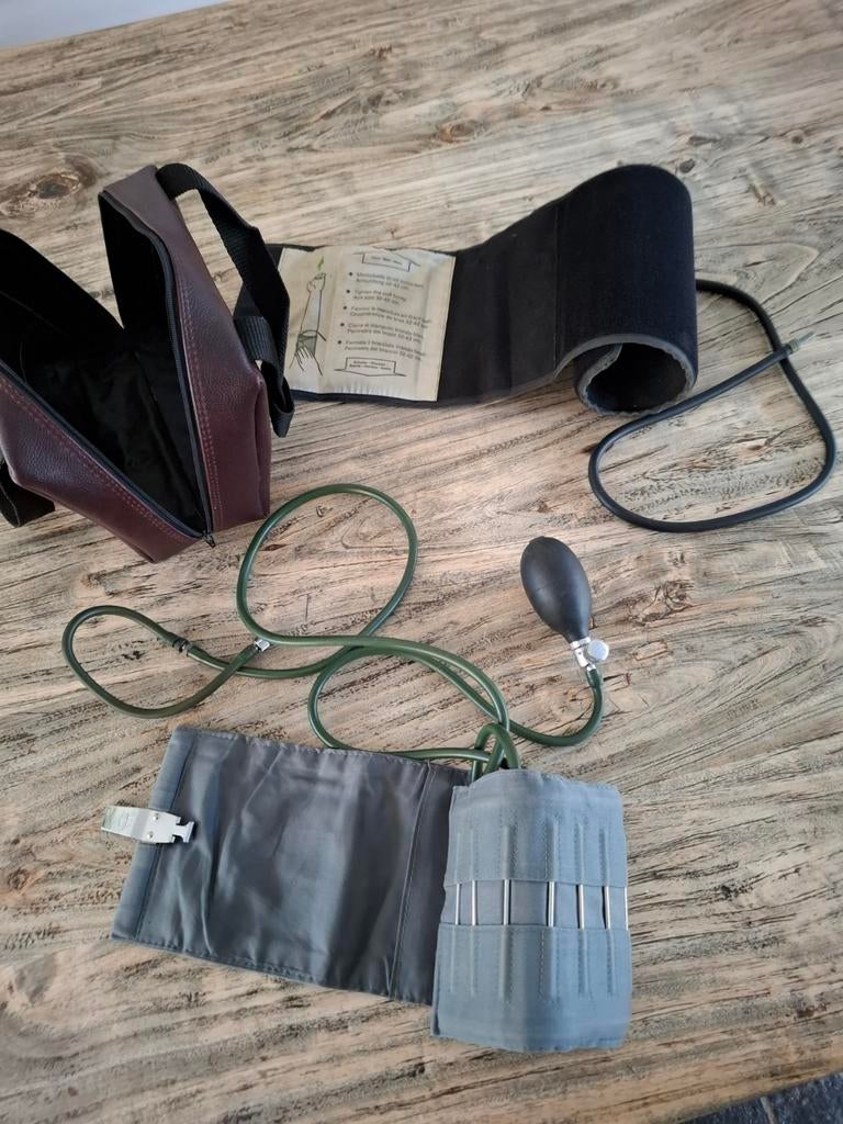 Vintage Bloeddrukmeter - Original ERKA Germany, Sport en Fitness, Hartslagmeters, Ophalen of Verzenden, Gebruikt, Overige merken