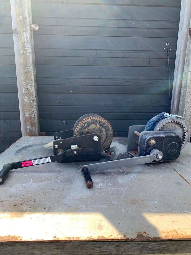 2x Lier te koop voor trailer/boot, Doe-het-zelf en Verbouw, Lieren en Takels, Ophalen of Verzenden, Gebruikt