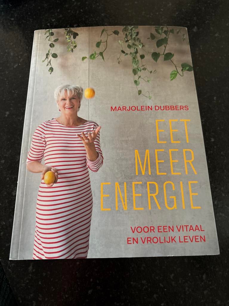 Eet Meer Energie - Marjolein Dubbers, Boeken, Gezondheid, Dieet en Voeding, Ophalen of Verzenden, Zo goed als nieuw, Dieet en Voeding