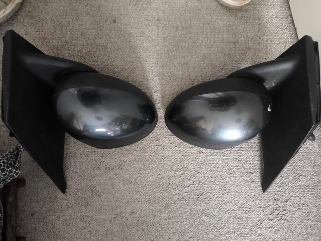 Spiegels met kapjes orgineel Citroen c1 Peugeot 107 2010, Auto-onderdelen, Ophalen of Verzenden, Peugeot