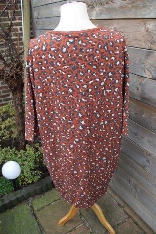 Jurk roestrood Le Tricot Perugia mt XXL Vaste prijs, Kleding | Dames, Overige kleuren, Verzenden, Maat 46/48 (XL) of groter, Onder de knie