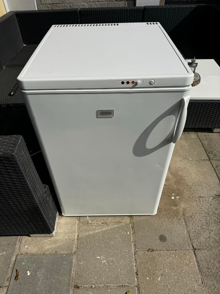 Zanussi Vrieskast met 2 lades en 1 open vak, Gebruikt, Minder dan 60 cm, Ophalen of Verzenden, Vrijstaand