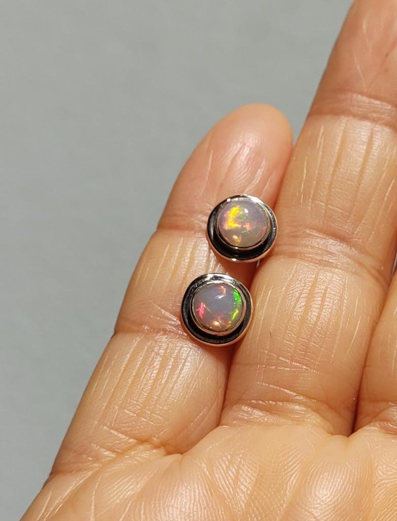 925 zilveren oorstekers/oorknopjes met Ethiopische Opaal, O.T., Nieuw, Ophalen of Verzenden, Orientaltemptation@hotmail.com