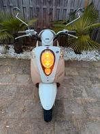 Sym mio geel kenteken 45 km..!, Fietsen en Brommers, Scooters | SYM, Maximaal 45 km/u, Zo goed als nieuw, Benzine, 50 cc