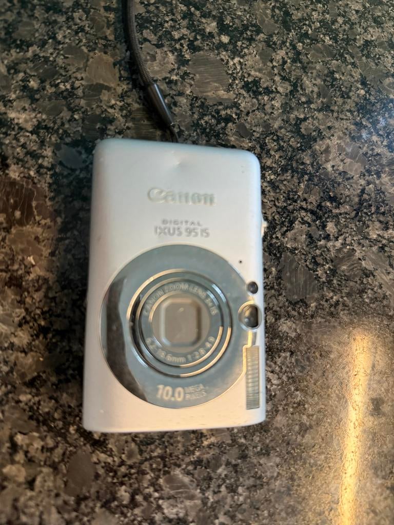Canon Digital IXUS 95 IS Compact Camera 10.0 Megapixels, Audio, Tv en Foto, Fotocamera's Digitaal, Ophalen, Gebruikt, Canon, Compact
