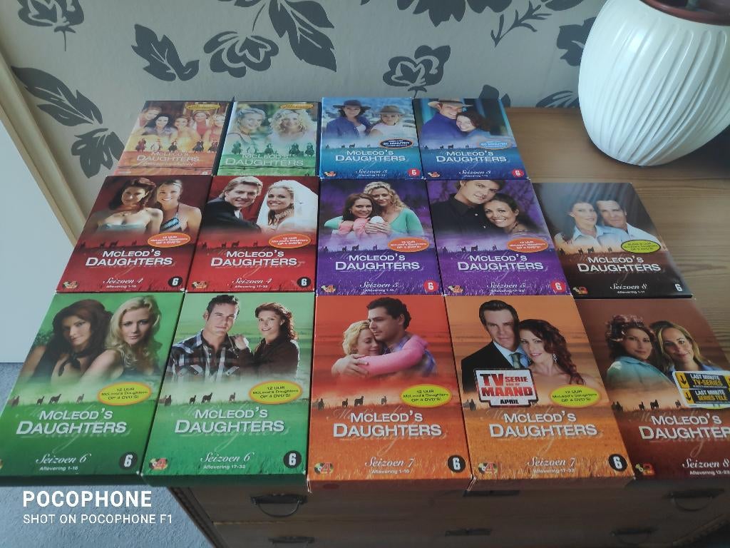 McLEOD'S DAUGHTERS DE COMPLETE SERIE 1 T/M 8, Boxset, Drama, Ophalen of Verzenden, Zo goed als nieuw