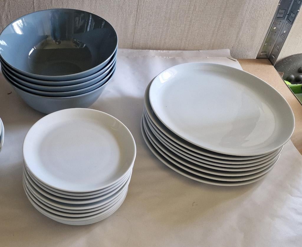 Divers ah vivo villeroy en boch porselein servies borden kom, Huis en Inrichting, Ophalen of Verzenden, Zo goed als nieuw, Effen