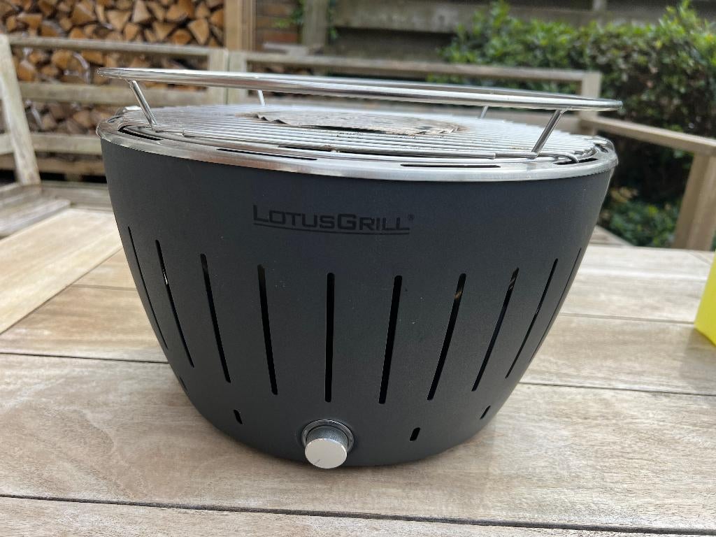 Lotusgrill + draagtas + Deksel met thermometer + gel, Ophalen, Gebruikt, LotusGrill, Met accessoires