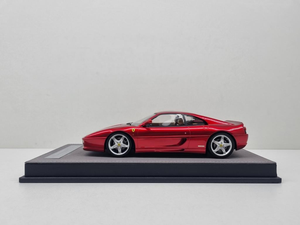 V8 Model
Ferrari F355 Berlinetta
1/20 1:18 Nieuw, Ophalen of Verzenden, Nieuw, Auto
