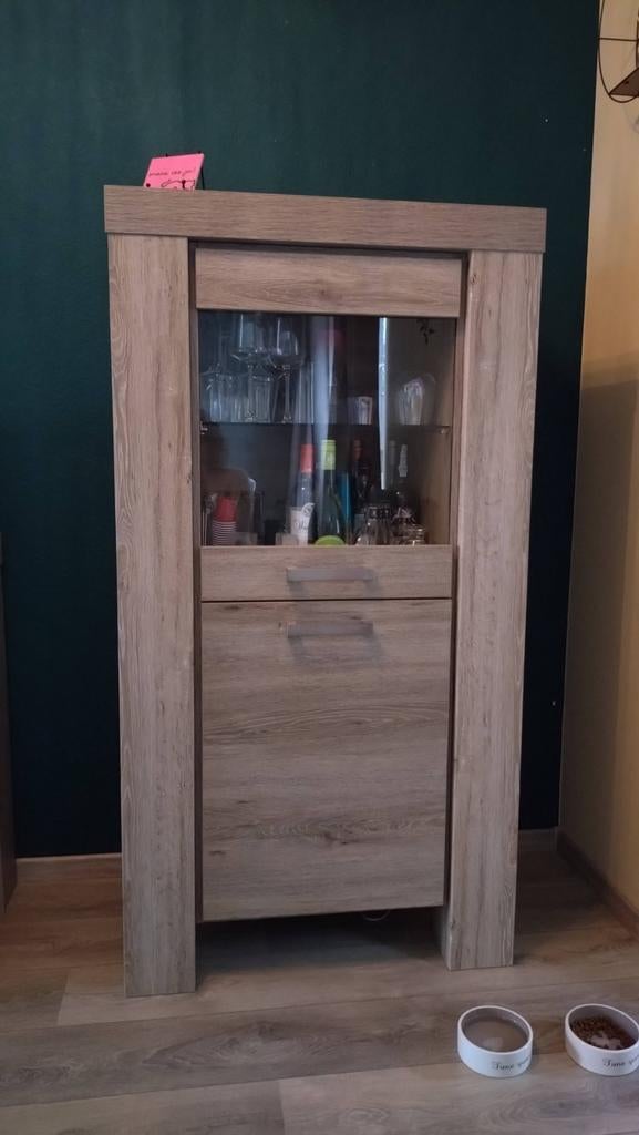 MOET weg! Dressoir en vitrinekast, Ophalen, Gebruikt, Met deur(en), Glas