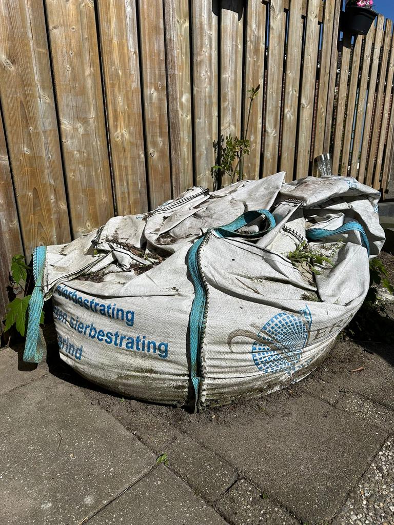Halve kuub ophoogzand in big bag, Ophalen of Verzenden, Gebruikt, Ophoogzand