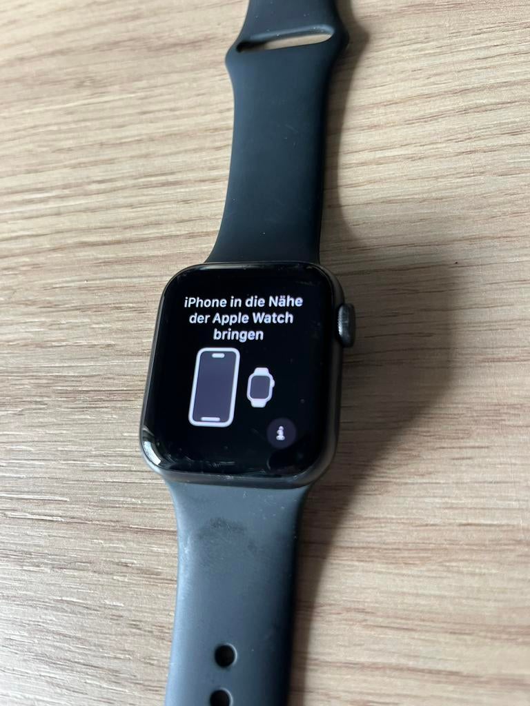 Apple Watch SE 40mm Spacegrey, IOS, Ophalen of Verzenden, Zo goed als nieuw, Waterdicht